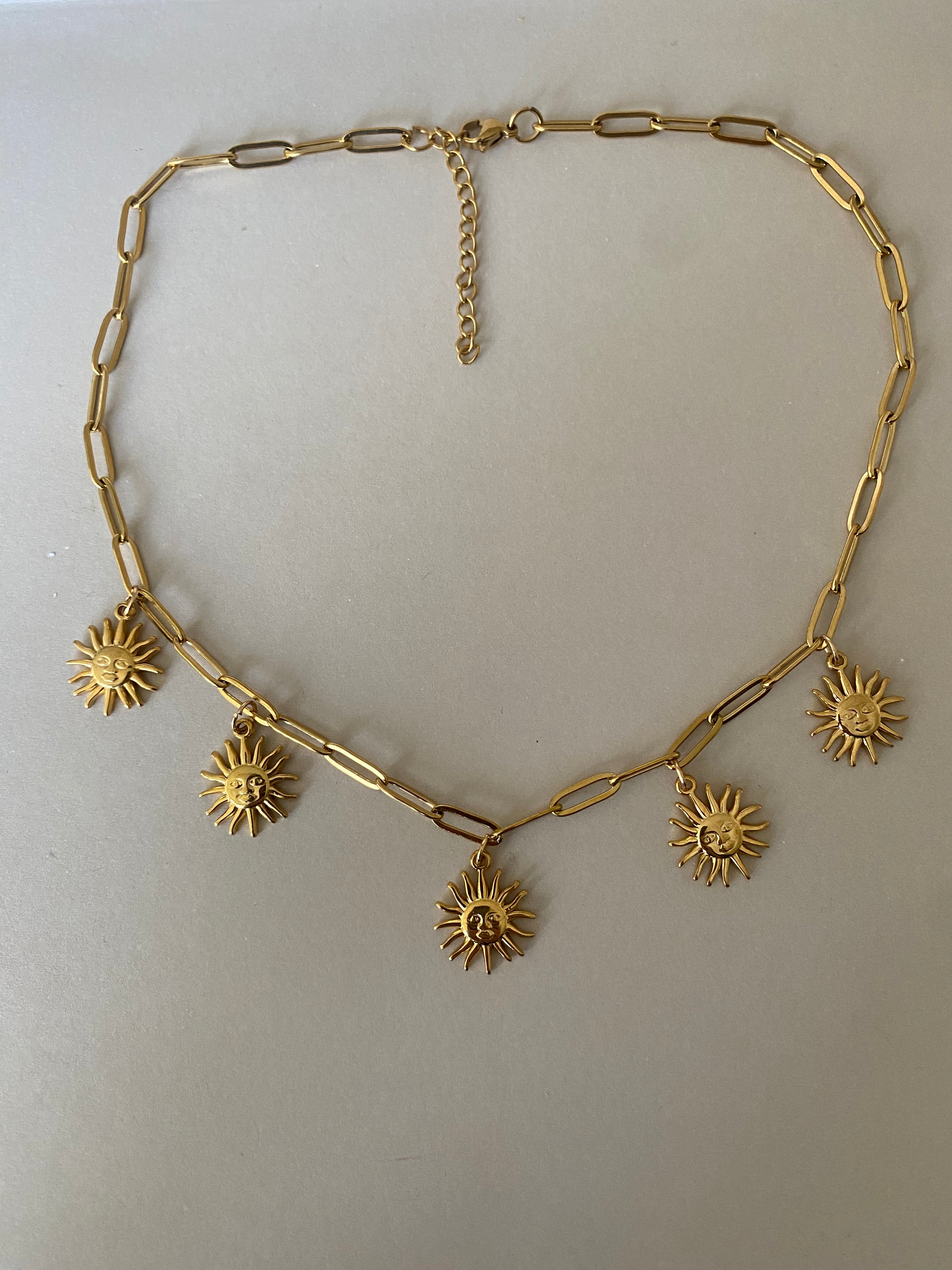 Collier petit soleil