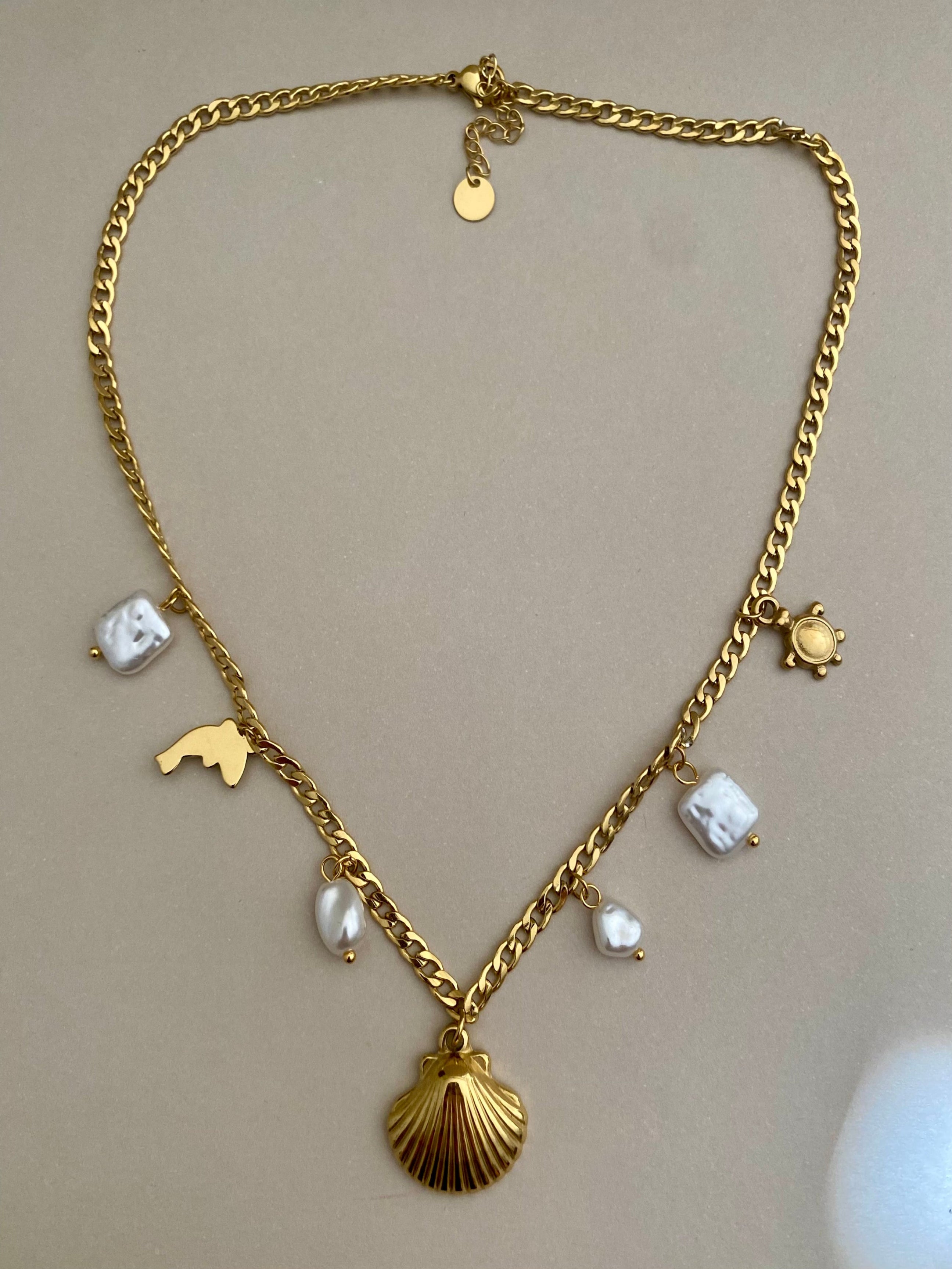 Collier Cassis