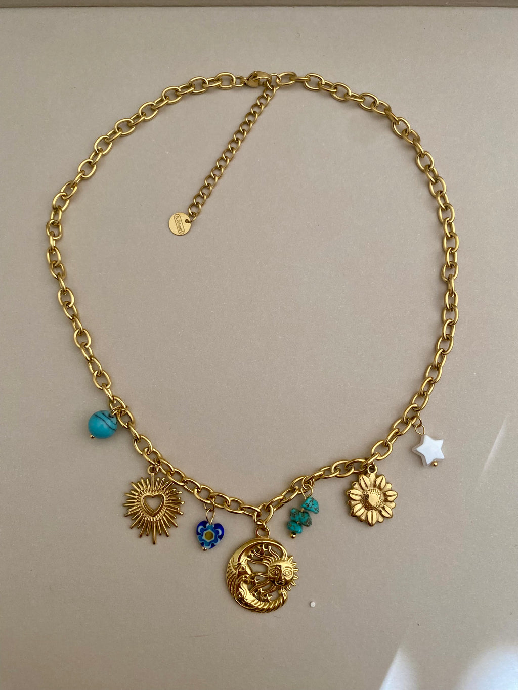 Collier Sidney